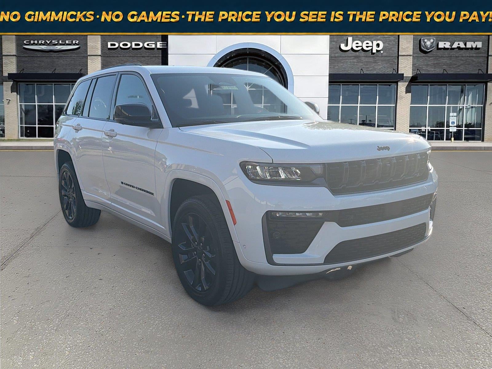 2026 Jeep Grand Cherokee GRAND CHEROKEE LIMITED RESERVE 4X4 in Bright White Clear-Coat Exterior Paint — front three-quarter view
