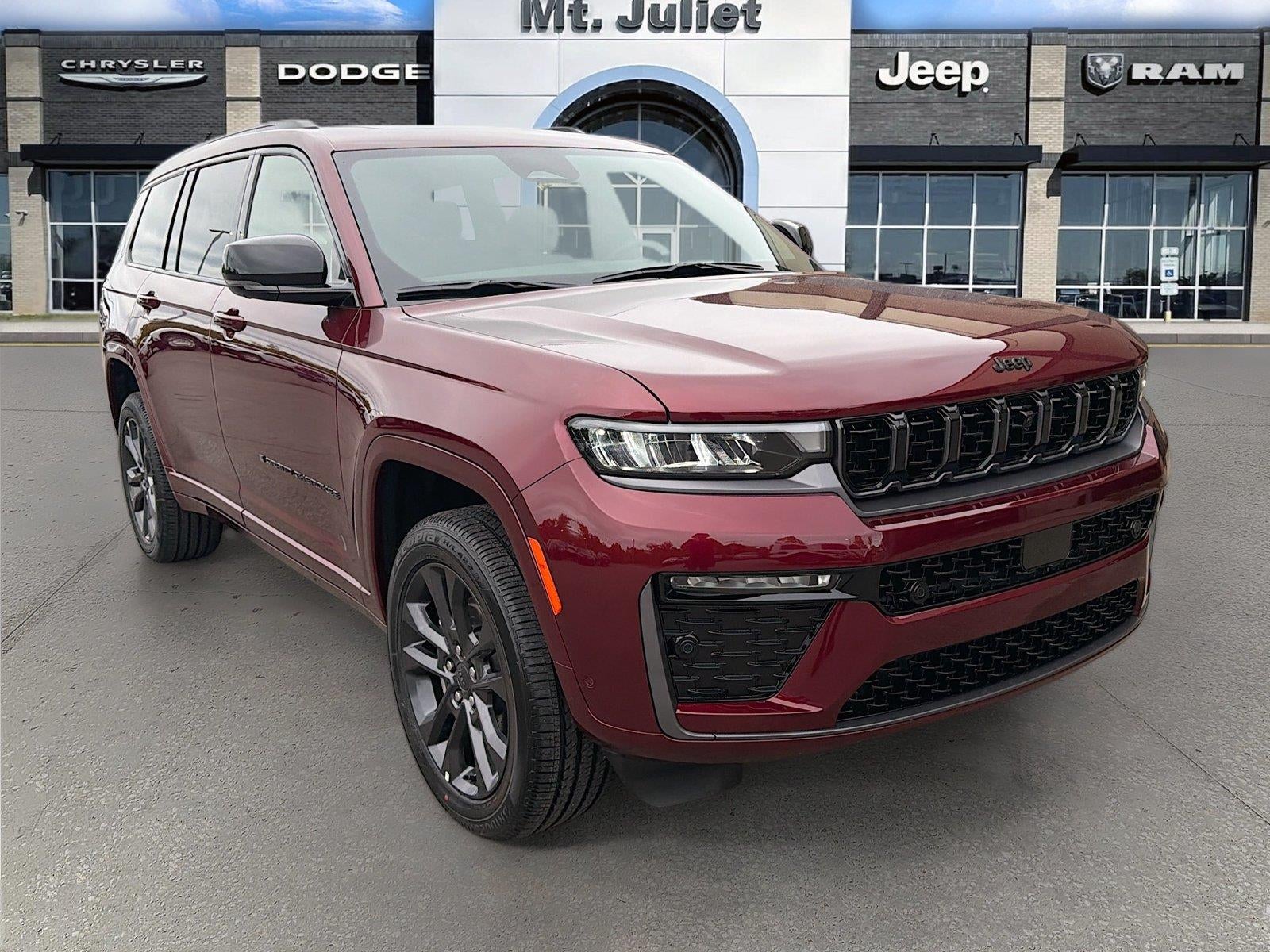 2026 Jeep Grand Cherokee GRAND CHEROKEE L LIMITED RESERVE 4X4 in Velvet Red Pearl-Coat Exterior Paint — front three-quarter view