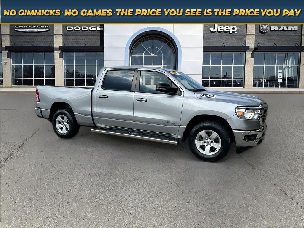 2022 RAM 1500 Big Horn Crew Cab 4x4 6'4' Box in Billet Silver Metallic — front three-quarter view