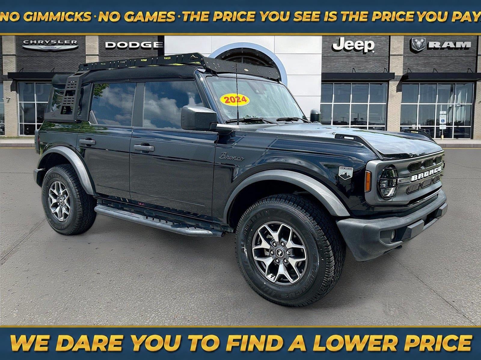 2024 Ford Bronco Big Bend in Shadow Black — front three-quarter view