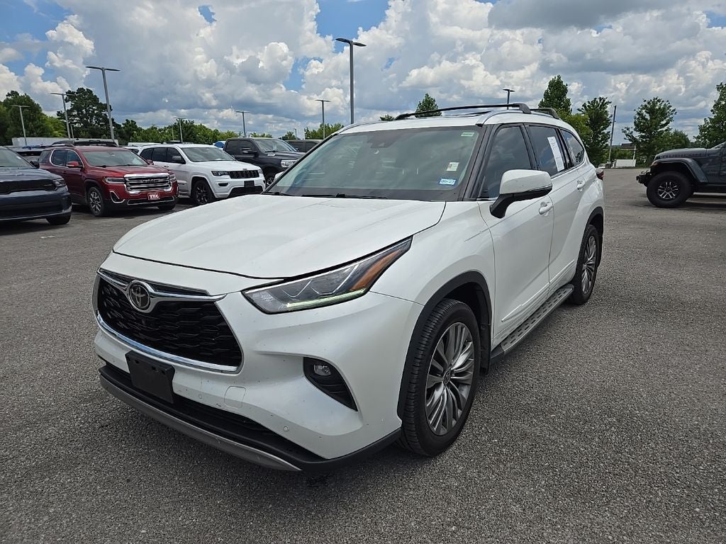 2021 Toyota Highlander — rear three-quarter view